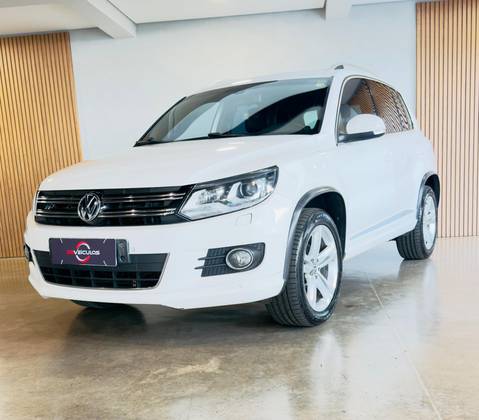 VOLKSWAGEN TIGUAN 2.0 TSI R-LINE 16V TURBO GASOLINA 4P TIPTRONIC VOLKSWAGEN TIGUAN 2.0 TSI R-LINE 16V TURBO GASOLINA 4P TIPTRONIC